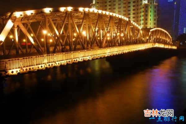 上海好玩的地方排行榜 没去过这十大景点相当于没去过上海