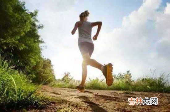 晚上先运动还是先吃饭