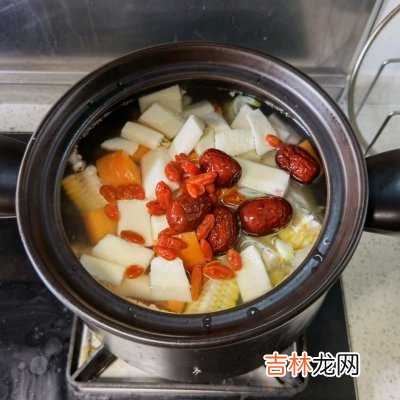 排骨汤怎么炖最好喝月子餐 排骨汤怎么炖最好喝视频