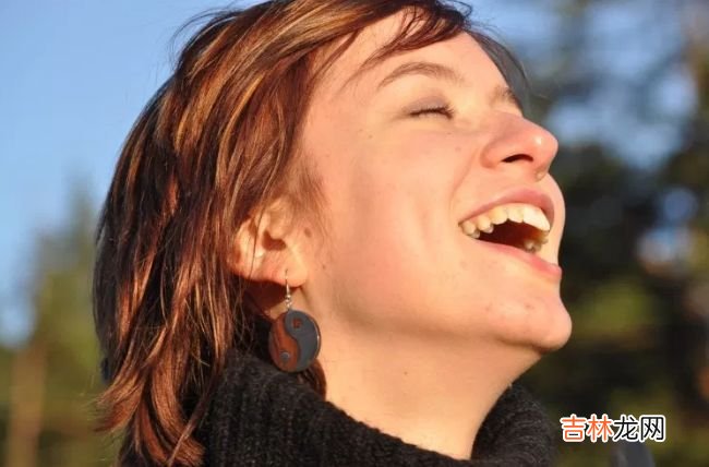 微笑的十大好处 原来多笑笑有这么多好处!