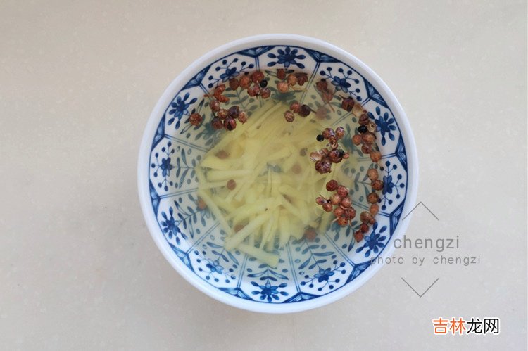 四喜丸子和红烧狮子头的做法 怎样蒸四喜丸子的家常做法