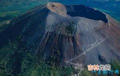 全球十大最活跃火山 美国黄石公园火山有可能喷发！