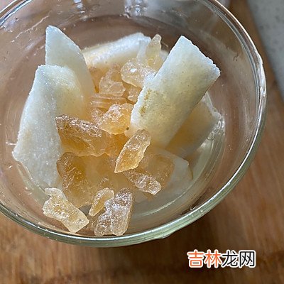 冰糖炖雪梨的作用与功效 冰糖炖雪梨的正确做法