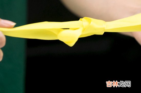 给绳子打结的方法