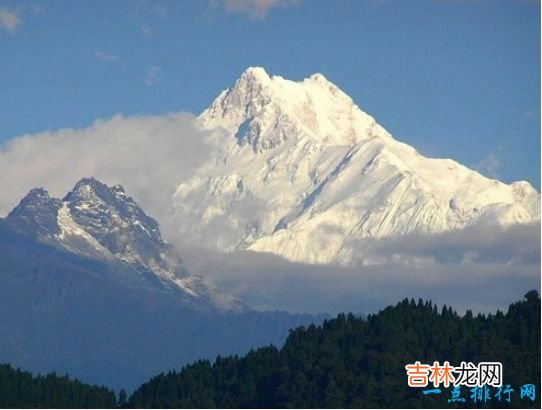 世界高峰排名前十 六座大山位于中国边境
