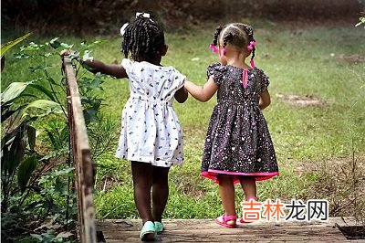 2021辛丑牛年三月二十五日出生的女孩怎么起名?