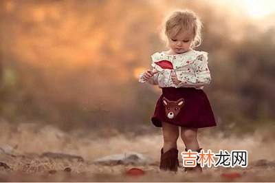 2021牛年农历四月十七日出生女孩起名字用什么字?