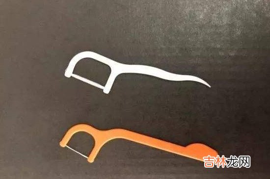 后槽牙怎么用牙线棒