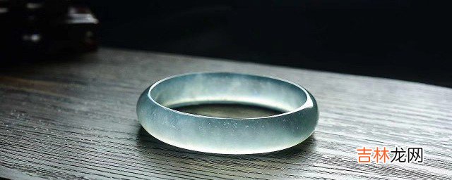 翡翠手镯的作用
