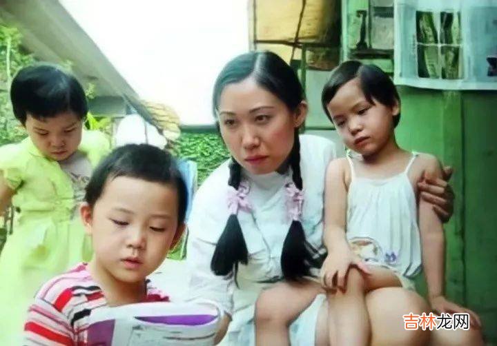 14歲上央視的天才少女，22歲未婚生3娃，她到底經曆了什麽？