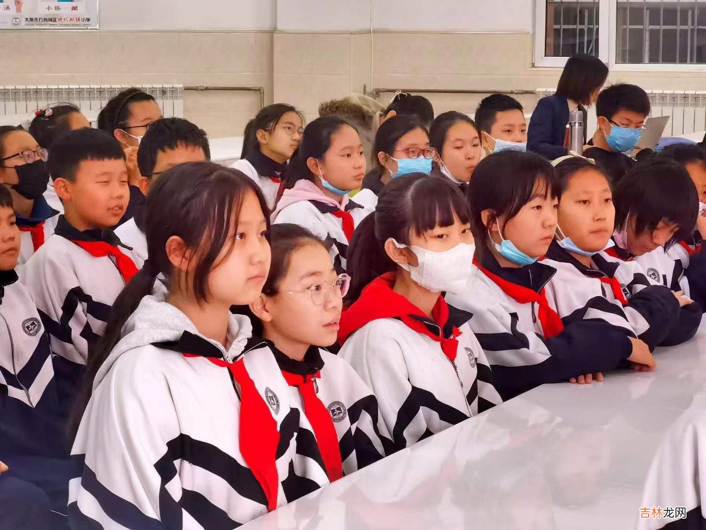 坐前排的都是家委会的孩子?以下3点,仇视家委会的人不看可惜了