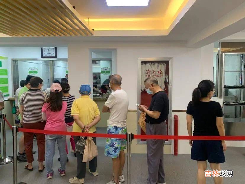 宝山首家！“AI智能无接触食堂”开业，让老年人享受便捷智能用餐生活