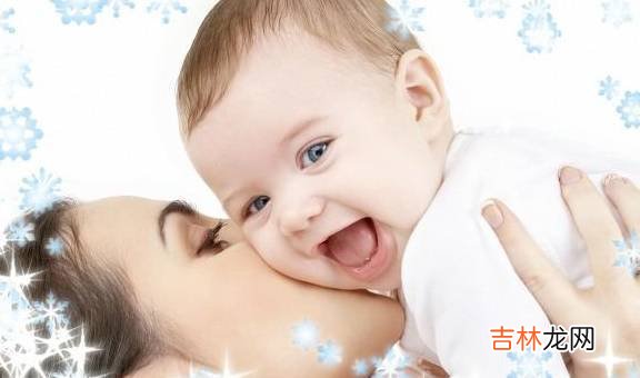 残疾父亲“爬行”送孩子上学,网友担心孩子会自卑。这想法好吗?