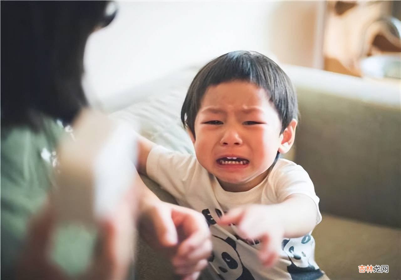 奶奶带的娃和姥姥带的娃，在以下方面差距大，明眼人一眼就能瞧出