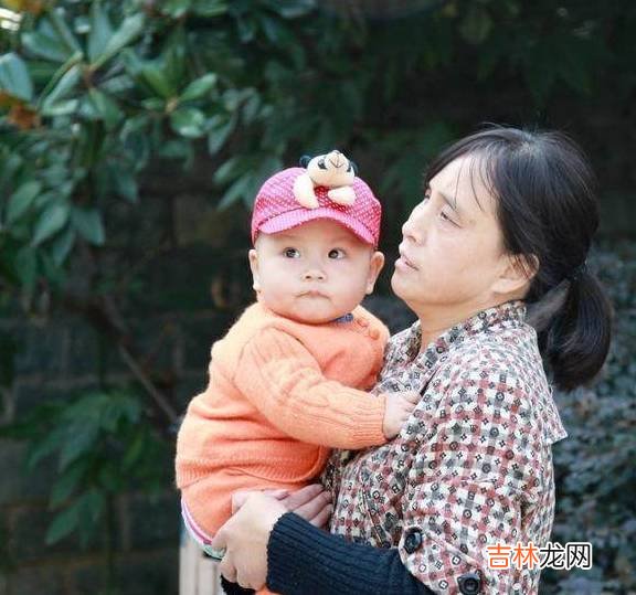 你不帮我养小，我不为你养老，没修养的女人才会这么说