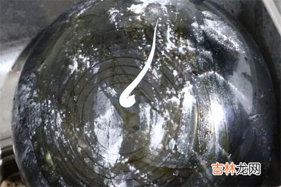 炒菜锅底的黑垢怎么去除家有妙招