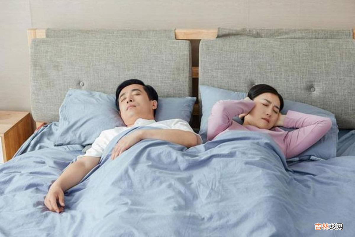 中年夫妻为何喜欢分房睡？60岁后还能有夫妻生活吗？答案揭晓！