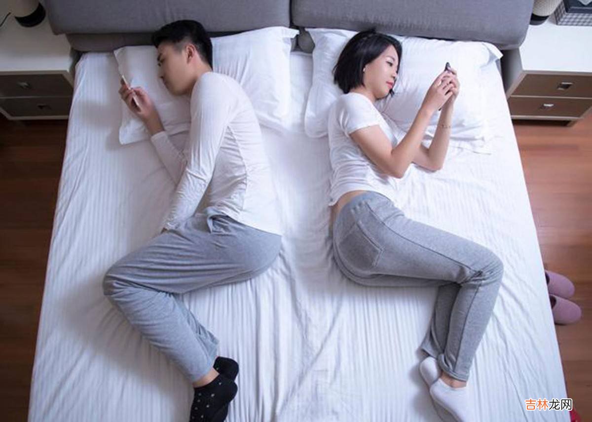中年夫妻爲何喜歡分房睡？60歲後還能有夫妻生活嗎？答案揭曉！