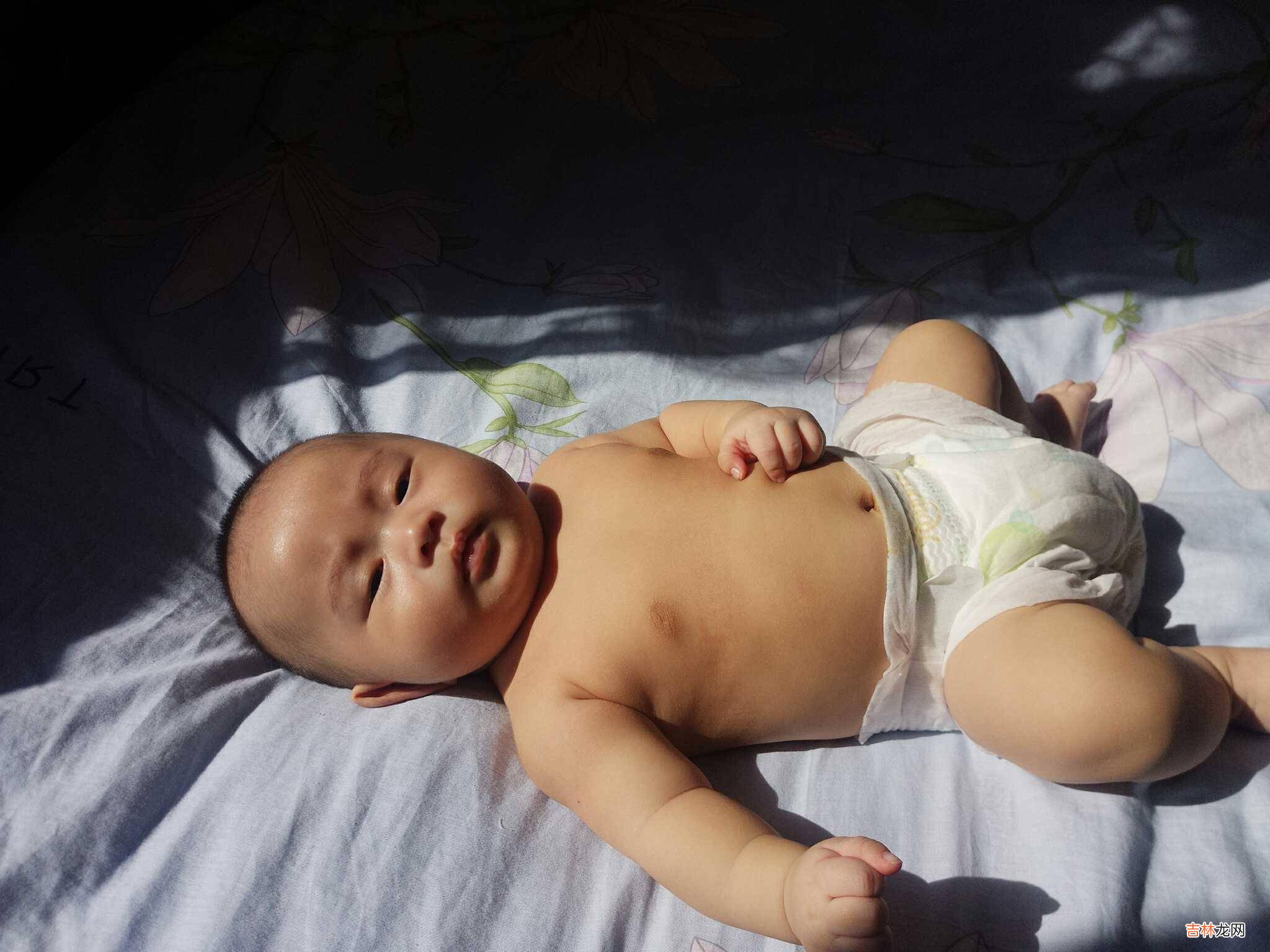 新生儿的脐带要怎么护理？新手宝妈别犯这些错误，以免出现感染