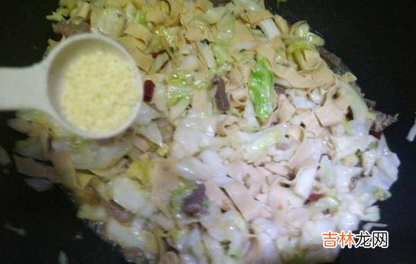 天然黄体酮被找到，女人常吃能养颜抗衰老，四十岁还是少女脸