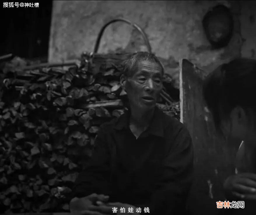 女记者用5年为3000名老人拍遗照:满脸皱纹、缺颗牙、少只眼睛,他们仍在笑