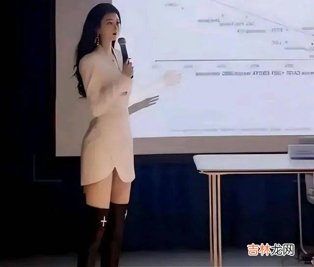 【教育热议】卷王之王！深圳高一学子为竞选课代表，竟全程直播做高考卷！上海某高校老师因身材颜值出圈！可否回到传统的应试教育时代！