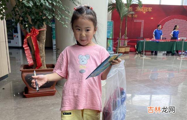 王楠夫妇太节俭了！儿子不准买名牌球鞋，每个月只给女儿150元零花钱