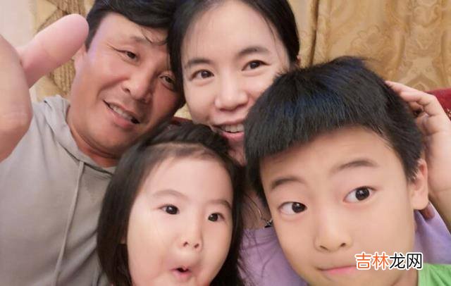 王楠夫妇太节俭了！儿子不准买名牌球鞋，每个月只给女儿150元零花钱