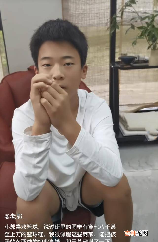王楠夫妇太节俭了！儿子不准买名牌球鞋，每个月只给女儿150元零花钱