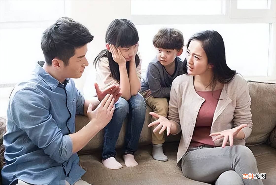 浙江一初中生刮花私家车，留下纸条和联系方式，车主:做两套试卷