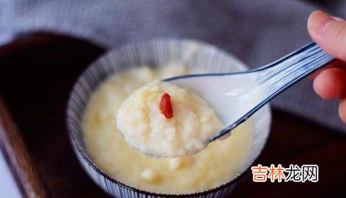 上班族巧做“润肤粥”，软糯粘稠，常吃开胃养颜，女人尽量别错过