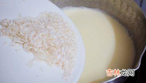 上班族巧做“润肤粥”，软糯粘稠，常吃开胃养颜，女人尽量别错过