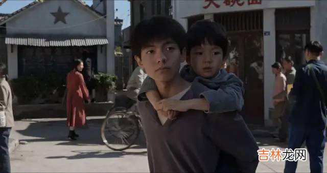 懂事的孩子和没长大的父母：为何有些人小小年纪却承受了太多？