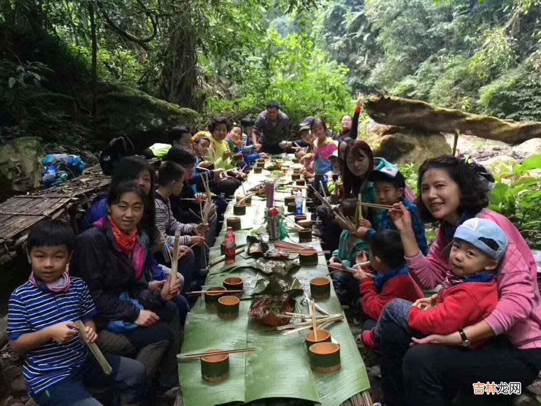 哈佛校长：我为什么要求自己每年要去一个陌生的地方？