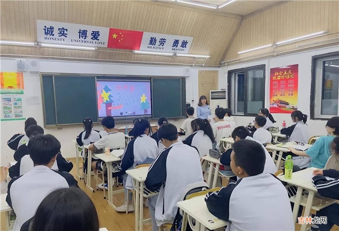 新起点孕育新希望 都江堰光亚学校迎接“神兽”线下归来