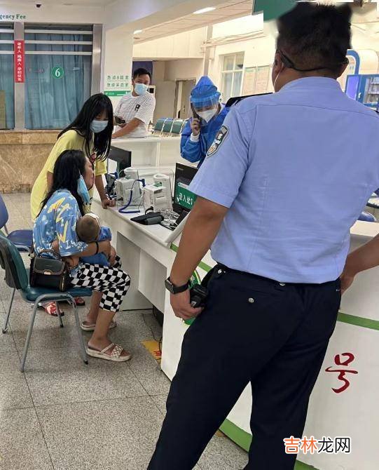 情况危急，交警开道！