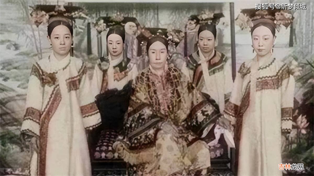 财主抢了李莲英家一亩地,他成慈禧亲信后如何报复?暴露人性丑恶