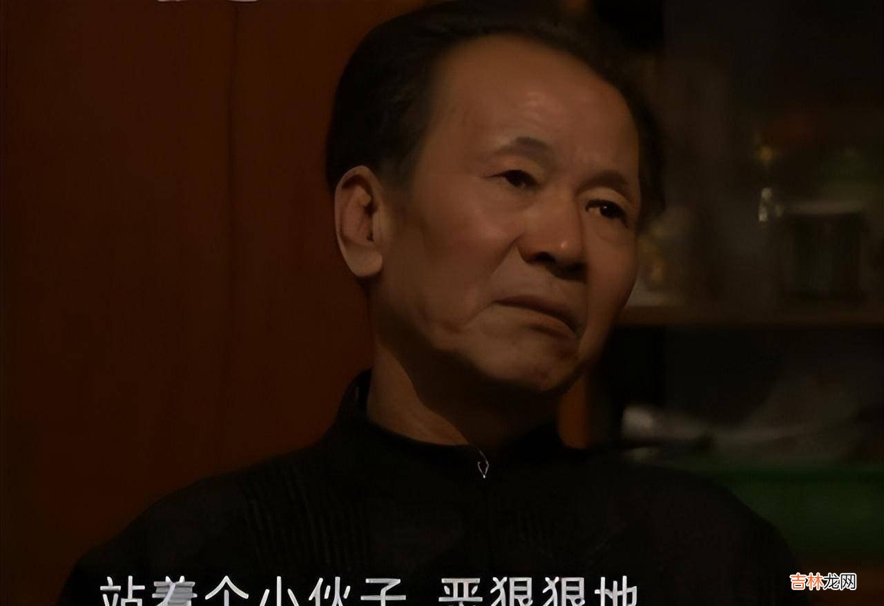 86年男干部因强奸女演员入狱，出狱后当事人下跪致歉：是我诬陷你