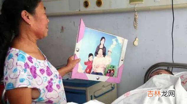 2006年,河南工人被锤子砸成植物人,岳母陪住医院照料10年后苏醒