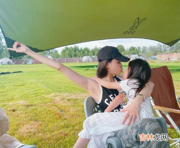 孙怡为女儿办豪华生日派对，大福身穿上万块公主裙！董子健未出席