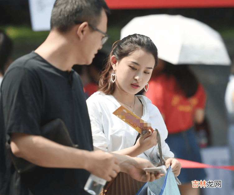 “老百姓有那条件吗”？名师张雪峰狠批明星带娃综艺，句句在理