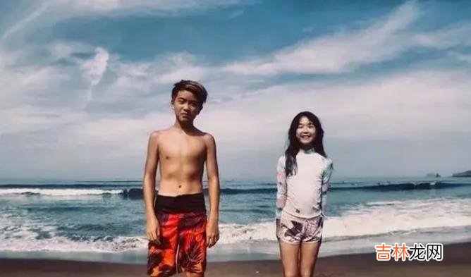 有种“整容”叫曹格女儿，长开后颜值飙升，美腿遗传妈妈好身材！