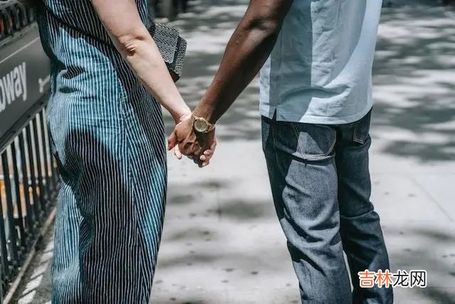 在你犯下不可原谅的错误后，怎样挽救你们的关系？情感修复12步
