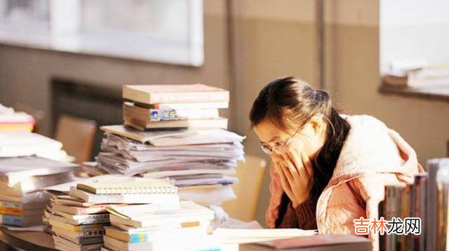 湖南高三女学霸戴宇菁:高考前夕不幸离世,最后的遗嘱让师生泪目