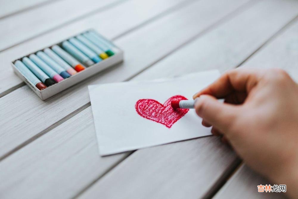 聪明人的恋爱观：用“挤牙膏”的方法，去爱一个人