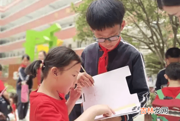 开学不到一个月，小学生有没有上“幼小衔接”，差距已经显露出来