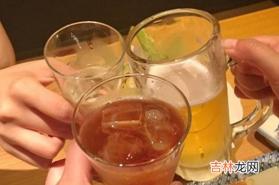 乌龙茶能跟啤酒一起喝吗