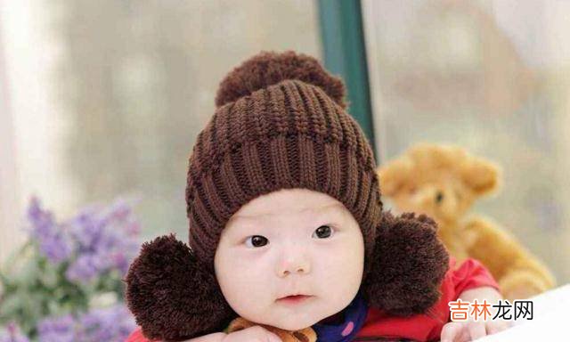 孩子如果积食严重,会有3个“异常”表现,家长快别再乱喂食了