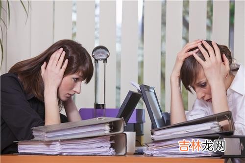 老婆是工作狂老公会觉得自己弱吗？ 老婆是工作狂没时间约会怎么办？
