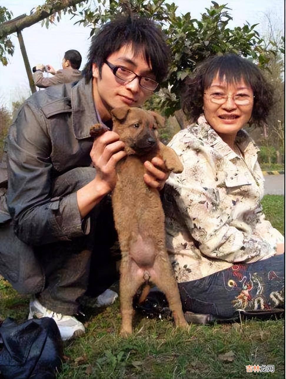 18年前，14岁湖南男孩扒飞机在万米高空飞行1.5小时，后来怎样了